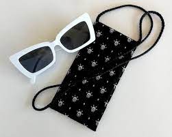 Fabric Sunglasses Pouch Sunglass Pouch Bag Eyeglass Pouch Etsy In 2021 Eyeglass Accessories Sunglasses Pouch