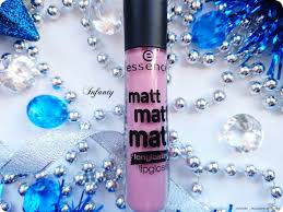 There is a total of 5 shades in this matt lipgloss range. Essence Matt Matt Matt Lipgloss Essence Matt Matt Matt Lipgloss In Farbnuance 01 La Vie Est Belle Vorher Nachher Fotos Testberichte Bewertungen Meinungen