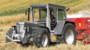 It can pull every tool in the game at a decent speed if equipped with a barrel weight. Schluter Super 1500 Tvl Highspeed Mit Welger D4050 Youtube