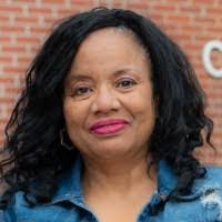 Lenita Davis's Instagram, Twitter & Facebook