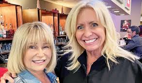 White Christmas' opens at Broadway Palm