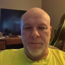 Chris Eagleson's Instagram, Twitter & Facebook