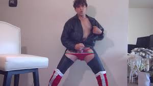 Porno Prince in vest laarzen & leren chaps!