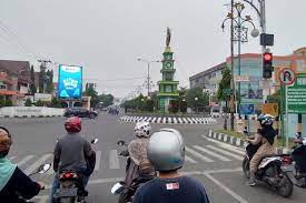 Check spelling or type a new query. 5 Tata Cara Pemotor Berkendara Ketika Di Lampu Merah
