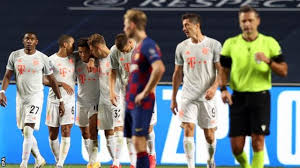 Ronaldinho intentó un golazo desde el centro del campo en el clásico de legends | fc barcelona. Barcelona Me Zai Faru Bayan WulaÆ™ancin 8 2 A Hannun Bayern Munich Bbc News Hausa