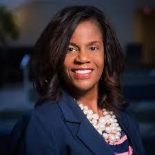 Tracy Maples's Instagram, Twitter & Facebook