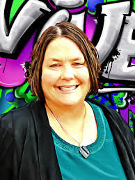 Amy Hassell's Instagram, Twitter & Facebook