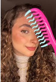 Finalizando Cabelo Cacheado com Pente Diferentão
