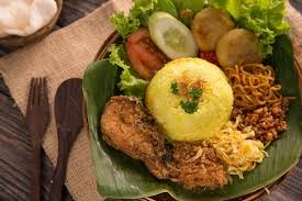Memasak nasi langsung dengan dandang atau panci dengan cara liwet ini lebih praktis karena kita hanya menggunakan satu wadah saja. Pelajari Cara Memasak Nasi Di Kompor Supaya Kamu Hemat Listrik