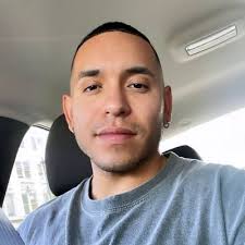 Ozzy Martinez (@ozzyvaanbuuren_)