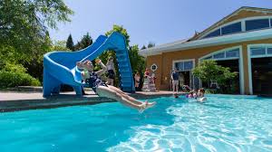 Port a vacation is a must to all who love the sun, the beach and the sand! Plunge Aquatic Centre Blue Mountain Resort