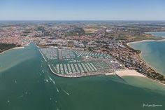 Port Des Minimes Heliberte Larochelle 7799 Igerscharentemaritime Igerslarochelle Igersfrance So Photo Magnifiquefrance Franc Photo City Photo City