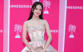 Jisoo Is a Princess in Pale Pink Corset Ball Gown in Cannes