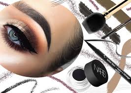 Despite the fact that it is not a secret that eyeliner is definitely the hardest makeup part to pull off, our tips and tricks will certainly change your makeup game or will help you to save some time in the. How To Apply Eyeliner 2021 Best Eyeliners To Get The Perfect Flick