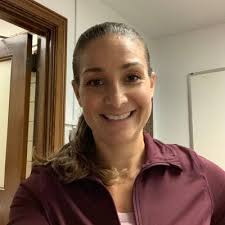 Gina Gomes's Instagram, Twitter & Facebook