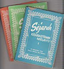 Sejarah melayu dengan jelas menyebut terdapatnya komuniti cham di melaka sekitar tahun 1400. Sejarah Kesusasteraan Melayu Vols I Ii And Iii A Samad Ahmad Reprint
