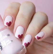 20 Meilleurs Modeles De Vernis A Ongles Rouges Page 1 Manicura De Unas Manicura Para Unas Cortas Disenos De Unas De Corazon