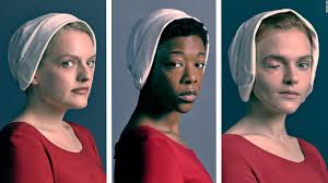 Элизабет мосс, аманда бругел, мадлен брюэр и др. Handmaid S Tale Costumes See Display At Atlanta Show Cnn Travel