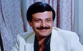وكتب الإعلامي المصري رامي رضوان (زوج إبنة الراحل) الممثلة دنيا. Opcmgd25xo00vm