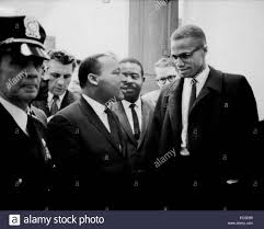 Was always against violence, throughout his entire career. Martin Luther King Und Malcolm X Warten Auf Pressekonferenz 1964 Marz 26 Trikosko Marion S Fotograf Stockfotografie Alamy