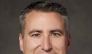 Leslie Devries's Instagram, Twitter & Facebook