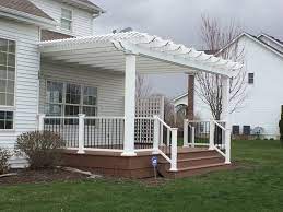Nice Little Pergola Over A New Deck Complete With Integrated Heartland Nexus Railings Modern Pergola Outdoor Pergola Vinyl Pergola