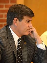 Former Oregon lawmaker Vic Gilliam remembered for humor, dedication