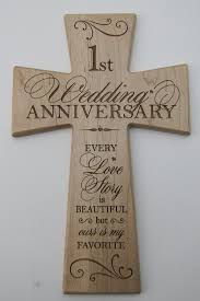 Celebrate your first wedding anniversary by getting him a proper gift. Buy 1st Wedding Anniversary Maple Wood Wall Cross Gift For Couple 1 Year Anniversary Gifts For Her First Wedding Anniversary Gifts For Him 12x17 In Cheap Price On Alibaba Com