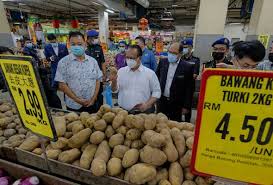 Harga bawang merah di pasar raya kini mula kembali ke harga normal. Harga Cili Merah Bawang Terkawal Setakat Ini Kpdnhep Astro Awani