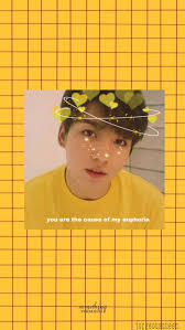 Найдите больше постов на тему wallpaper aesthetic. Wallpaper Bts Jungkook Yellow Aesthetic