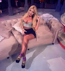 După cea din urmă operație, loredana chivu susține că are dureri foarte mari. Loredana Chivu Inainte De Operatii Divahair Ro