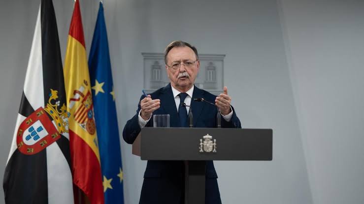 El presidente de Ceuta pide al Gobierno y al PP un acuerdo para el reparto  de menores migrantes
