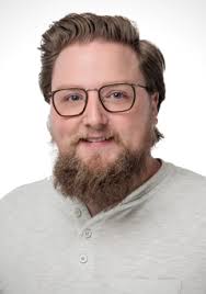 Tyler Steiner's Instagram, Twitter & Facebook