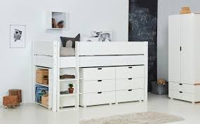 Umbaubares halbhohes bett kids heaven in weiß lackierter kiefer. Halbhohes Bett Mit Kommoden Und Regalen Kaufland De