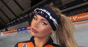 Kenneth Mee's Instagram, Twitter & Facebook