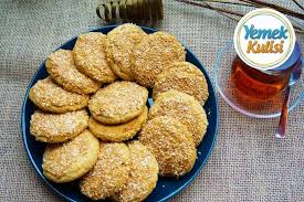 tarifi ustasindan agizda dagilan kolay susamli tuzlu kurabiye tarifi yemek kulisi yemek tarifi kurabi ye kurabiye tarifleri gida