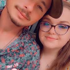 What is the perfect place to retire for a 14-year-old dachshund?