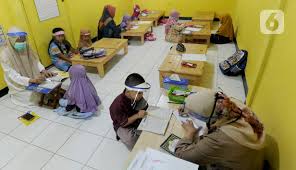 Maybe you would like to learn more about one of these? Foto Semangat Anak Anak Tpa Terapkan Protokol Kesehatan Saat Belajar News Liputan6 Com