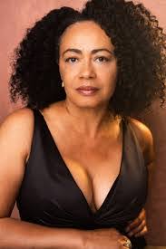 Diana Leigh's Instagram, Twitter & Facebook