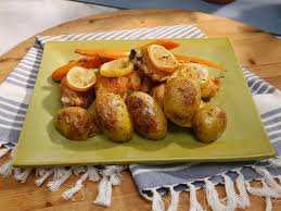 Sunny S Roasted Rosemary And Thyme Chicken Carrots And Potatoes Recipe Thyme Chicken Food Network Recipes Food