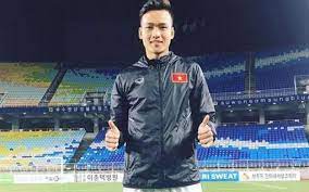 Anh sinh ra trong một gia đình làm nghề nông. Lá»™ Diá»‡n Tuyá»ƒn Thá»§ U23 Viá»‡t Nam Con Cao HÆ¡n Cáº£ Ä'oan VÄƒn Háº­u