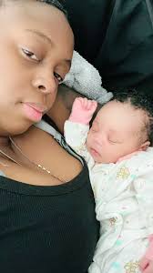 Introduction and welcome to Unfiltered Motherhood group members