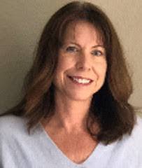 Laura Glynn's Instagram, Twitter & Facebook