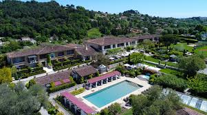 Contacter par courrier à l'adresse postale : Le Domaine Du Mas De Pierre Is Given A New Spring Yesicannes