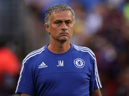 Meine frau ist mit dem hund in portugal, gab mourinho zu und meinte: Ernahrungsberater Mourinho Stichelt Gegen Verwirrte Frau Benitez Internationaler Fussball Kicker