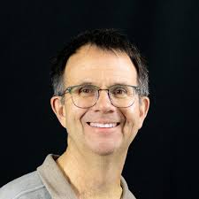 Students, staff, and faculty honored with Department of Physics awards