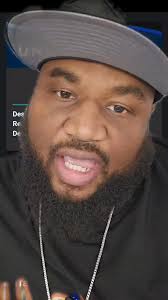 Do you see it too?? 👀👀 #yerrrp #travel #airlines