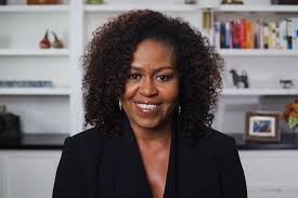 Michelle obama looks awesome either way i wonder what the presidents thoughts are. Michelle Obama Wore Her Natural Hair To The Bet Awards Marie Claire Australia