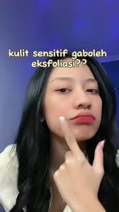 Scarlett Maples's Instagram, Twitter & Facebook