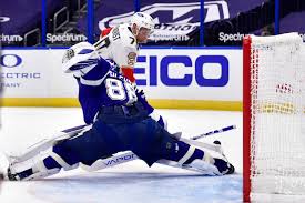 Ref should be kicked out. Kucherov Powers Lightning Past Panthers But Leaves With Apparent Leg Injury Cbc Sports